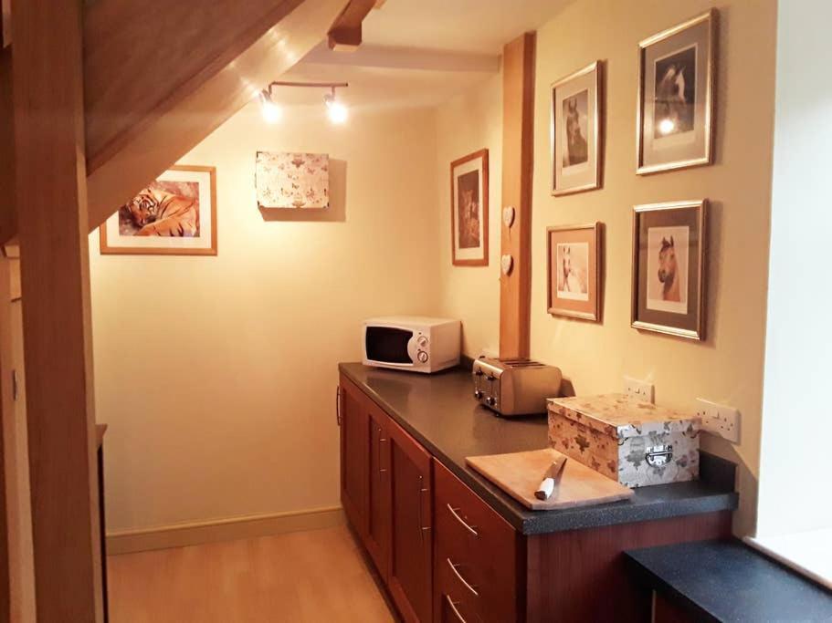 The Retreat Apartment Херфорд Екстериор снимка