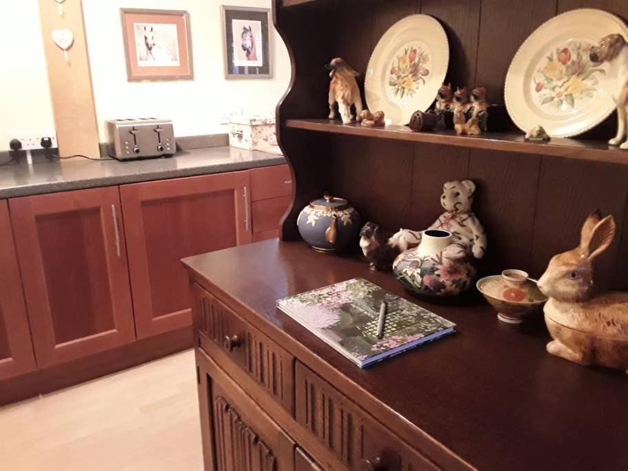 The Retreat Apartment Херфорд Екстериор снимка